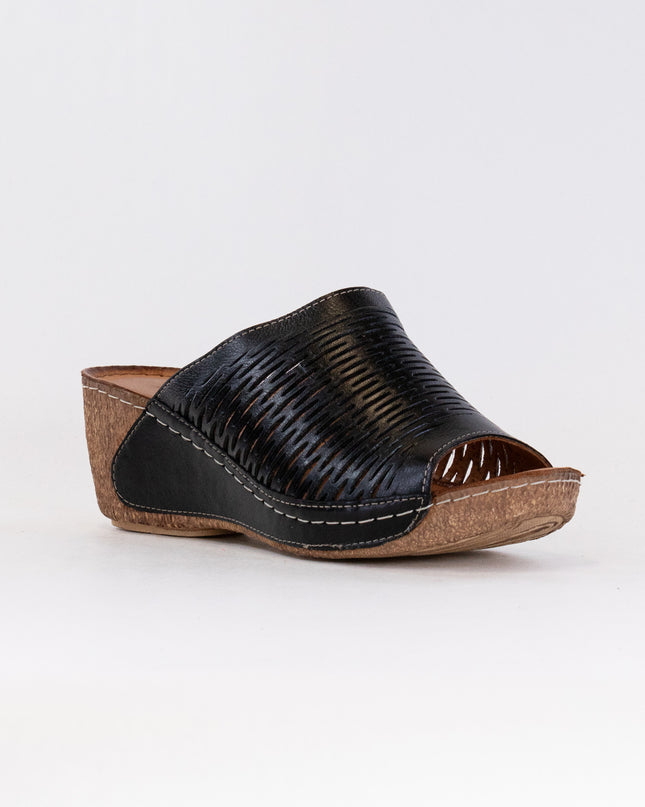 Spring Step Cunacena (Women's) - Black