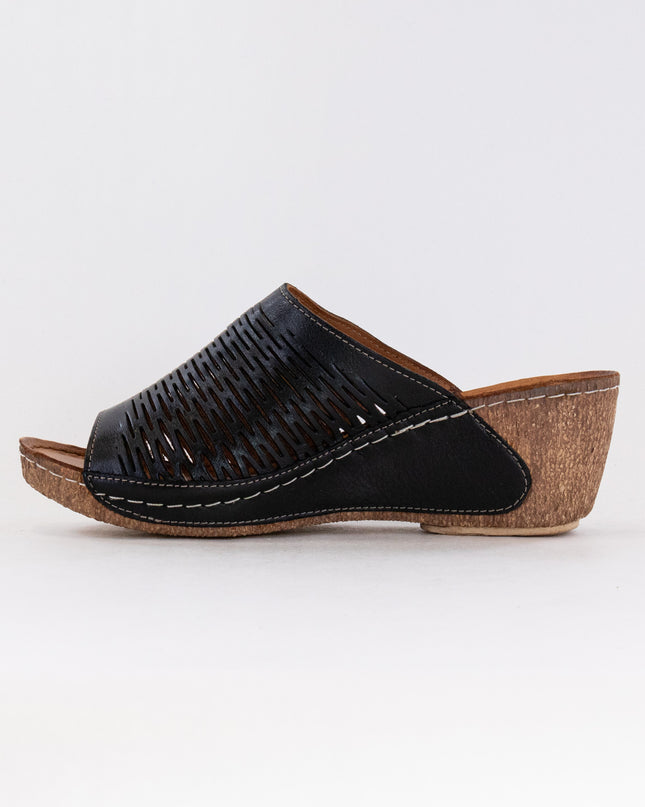 Spring Step Cunacena (Women's) - Black
