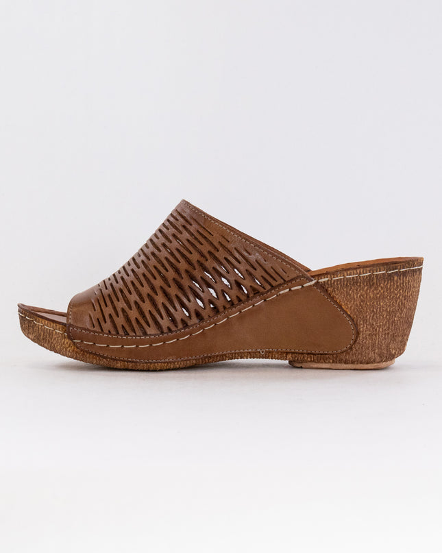 Spring Step Cunacena (Women's) - Brown