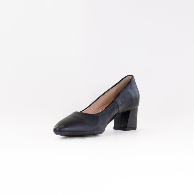 Ara Lichfield Pump (Women's) - Black Leather