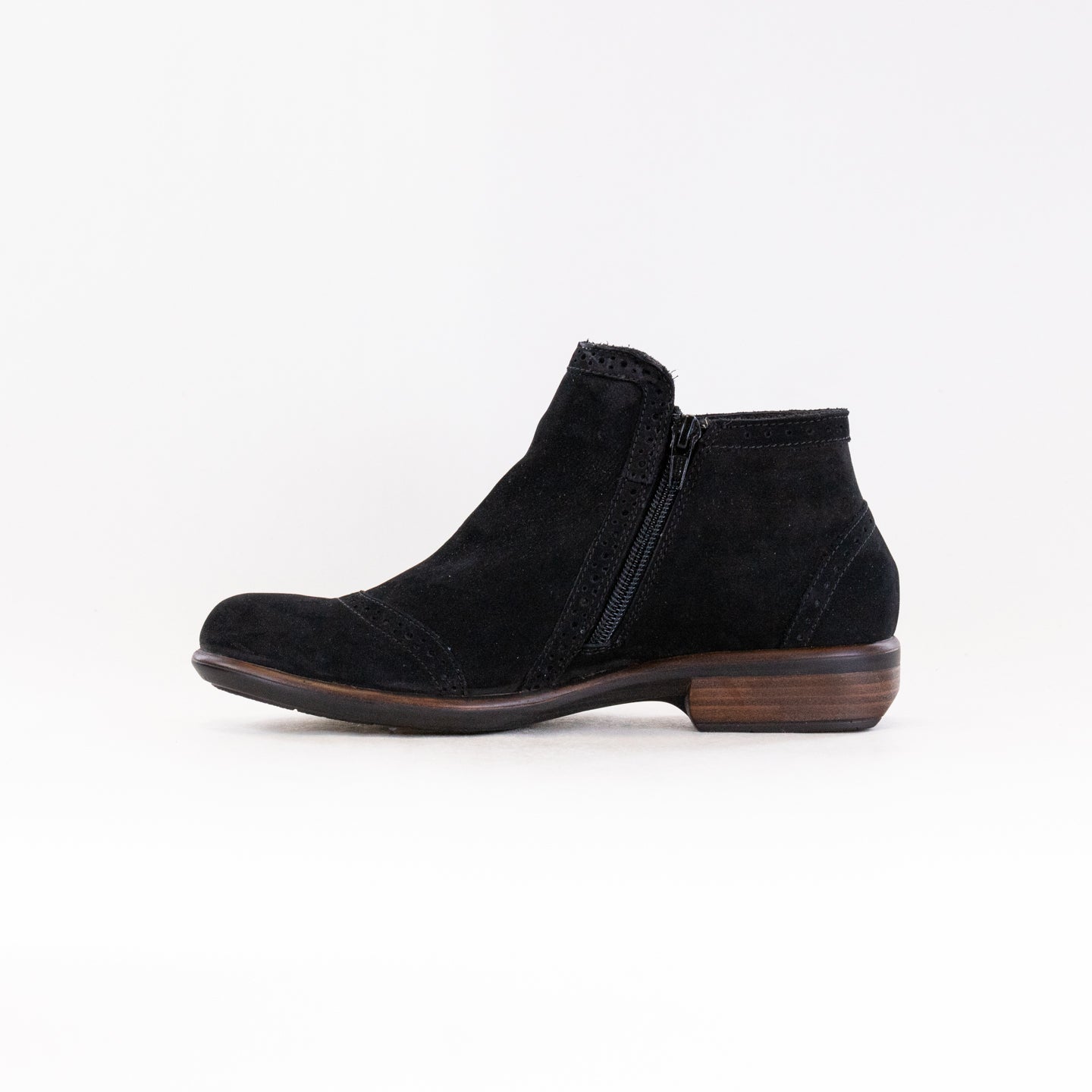 Naot Nefasi (Women's) - Black Velvet Nubuck