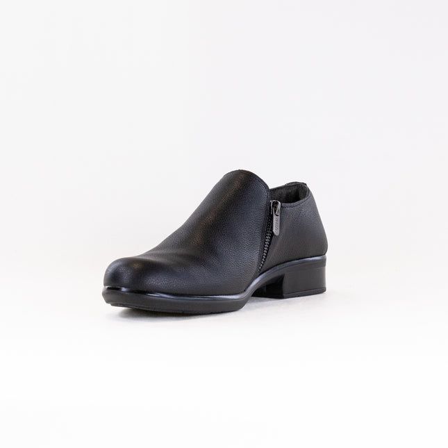 Naot Autan (Women's) - Black Soft Leather