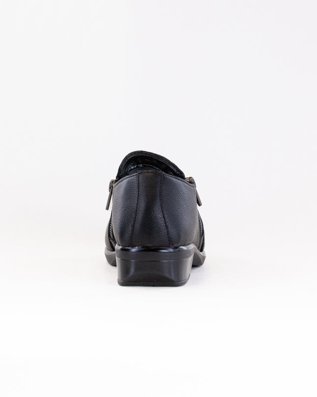 Naot Autan (Women's) - Black Soft Leather