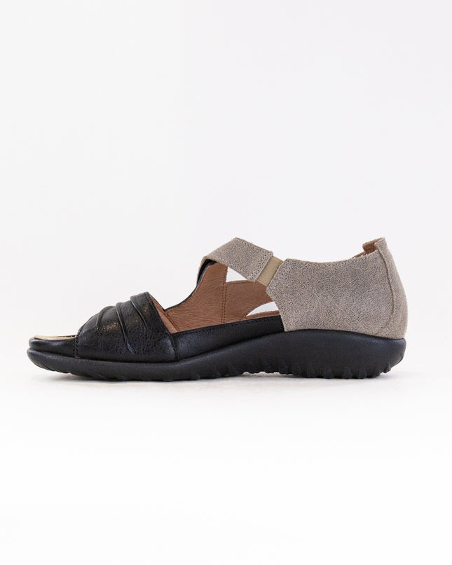 Naot Papaki (Women's) - Speckled Beige/Soft Black Leather