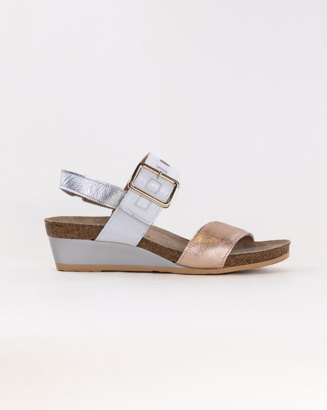 Naot Dynasty (Women's) - Rose Gold/Pearl White