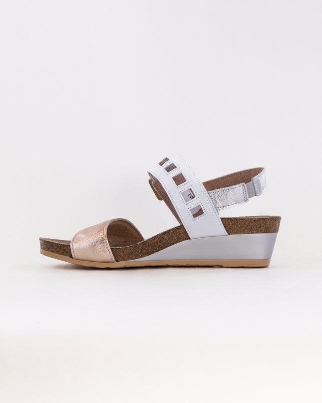 Naot Dynasty (Women's) - Rose Gold/Pearl White