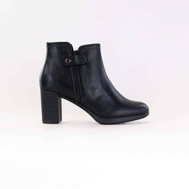 Clarks Bayla Glow (Women’s) - Black Oily Leather