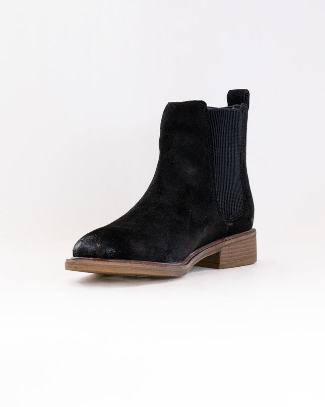 Clarks Cologne Arlo2 (Women's) - Black Suede