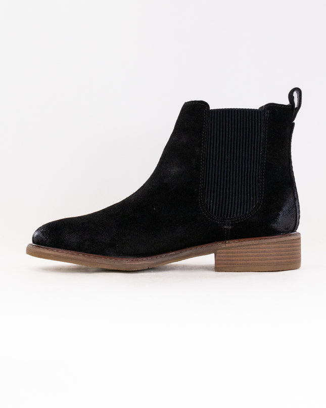 Clarks Cologne Arlo2 (Women's) - Black Suede