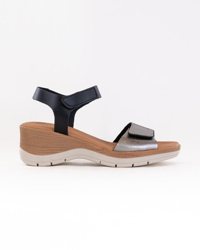 Eric Michael Caroline (Women's) - Black