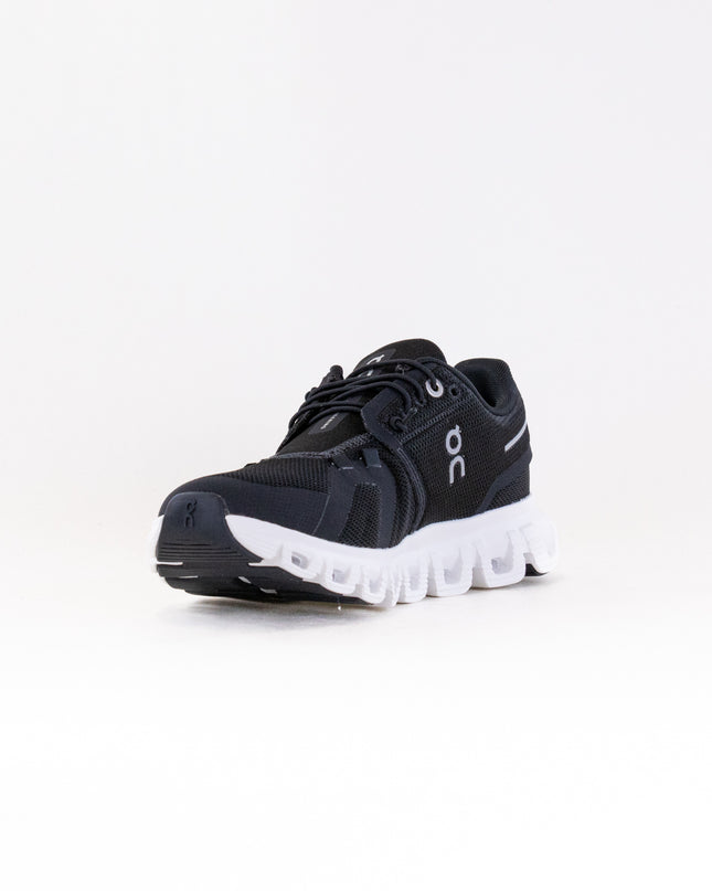 On Cloud 6 (Women's) - Black/White