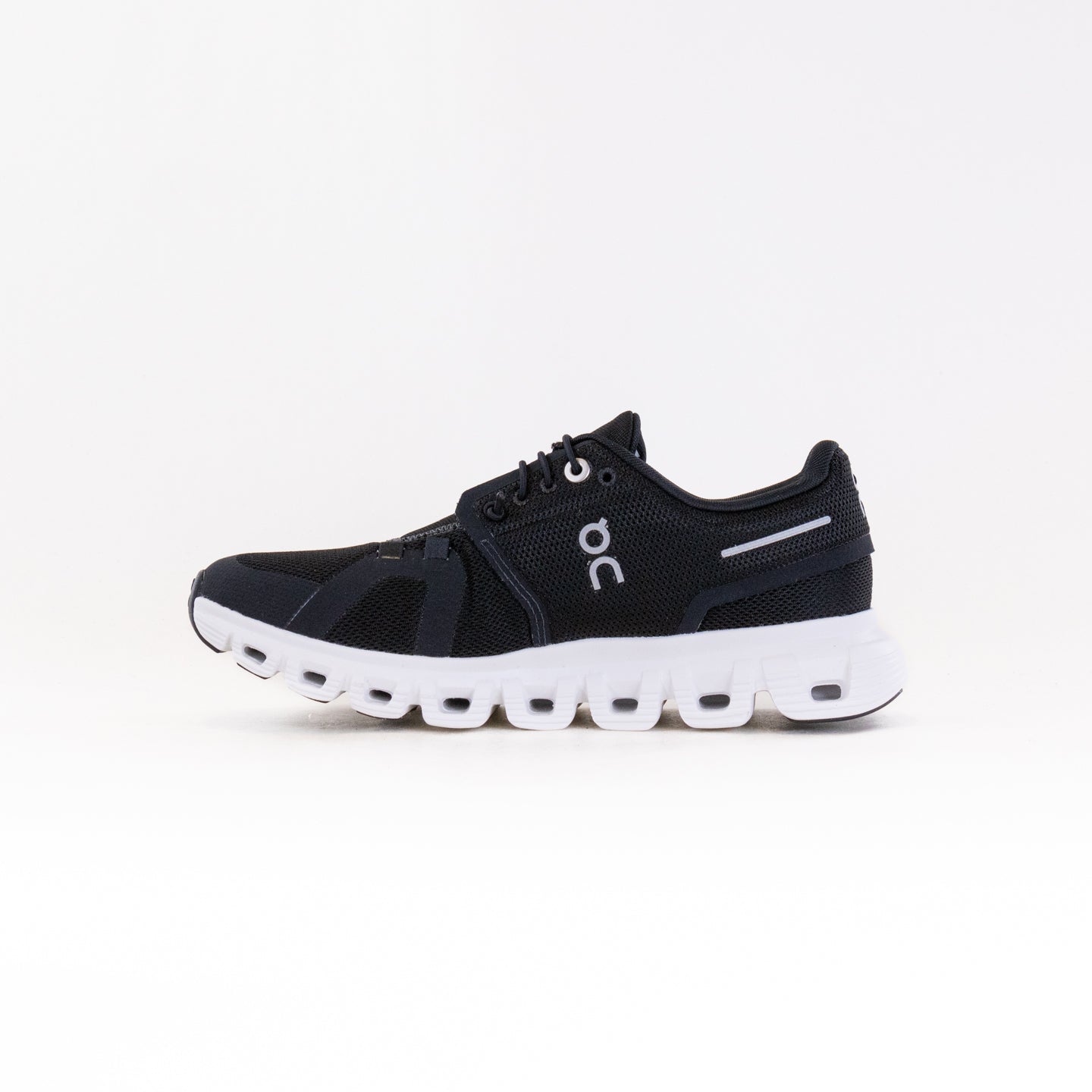 On Cloud 6 (Women's) - Black/White