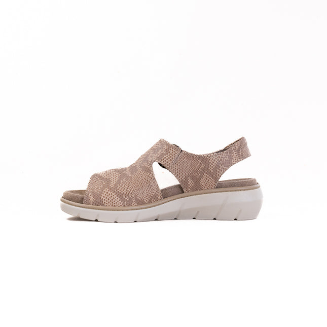 Wolky Leros (Women's) - Cristalino Leather Beige