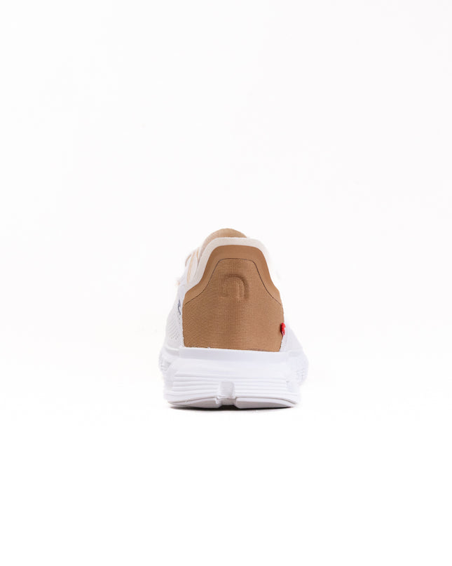 On Cloud 6 Coast (Women's) - Gardenia/Sphinx