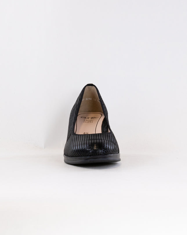 Ara Ophelia Pump (Women's) - Black Chevron