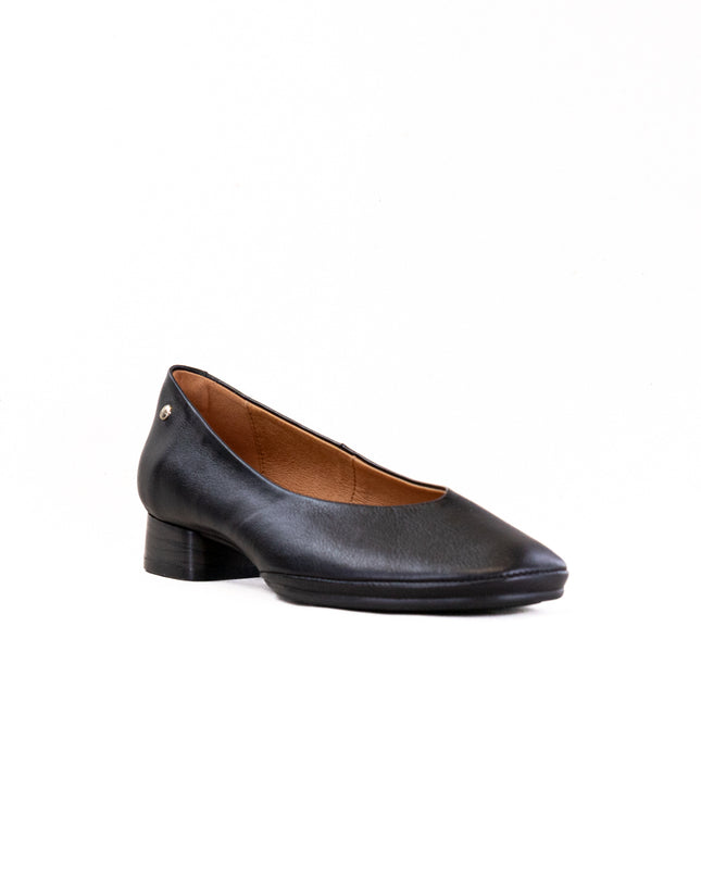 Pikolinos Ubeda HAW2N-5627 (Women's) - Black Leather