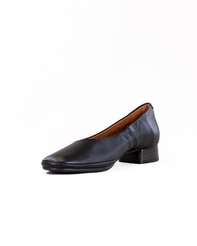 Pikolinos Ubeda HAW2N-5627 (Women's) - Black Leather