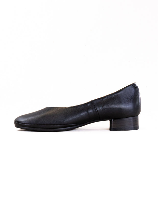 Pikolinos Ubeda HAW2N-5627 (Women's) - Black Leather