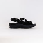 36 / BLACK