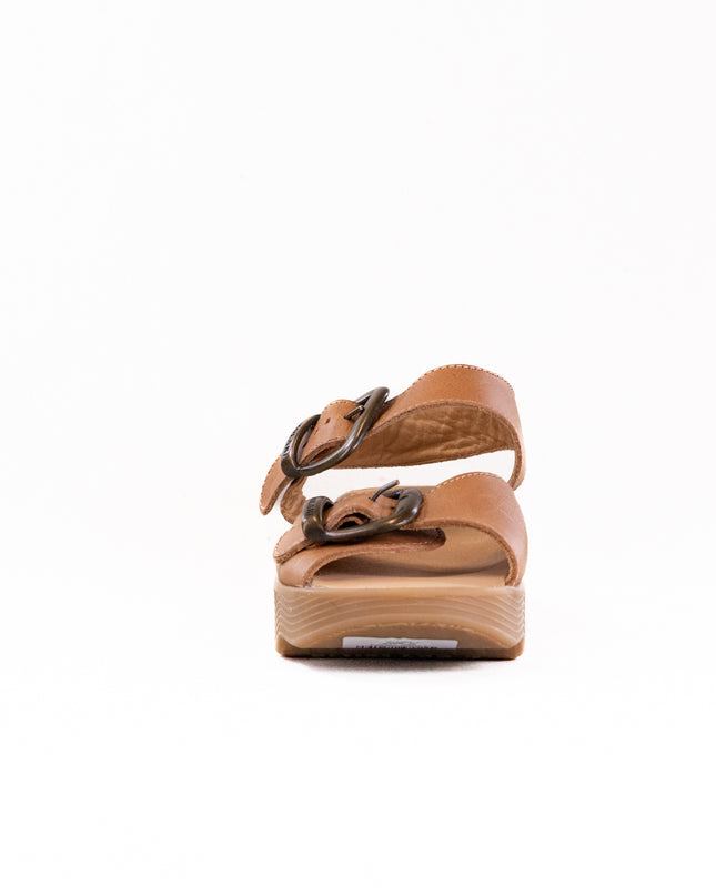 Famolare Double Play (Women's) - Honey Leather