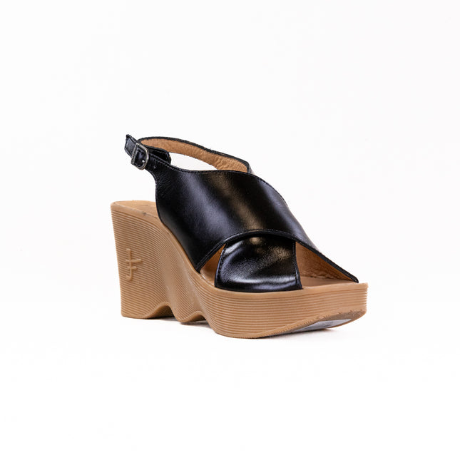Famolare Cross Your Heart (Women's) - Coal Leather