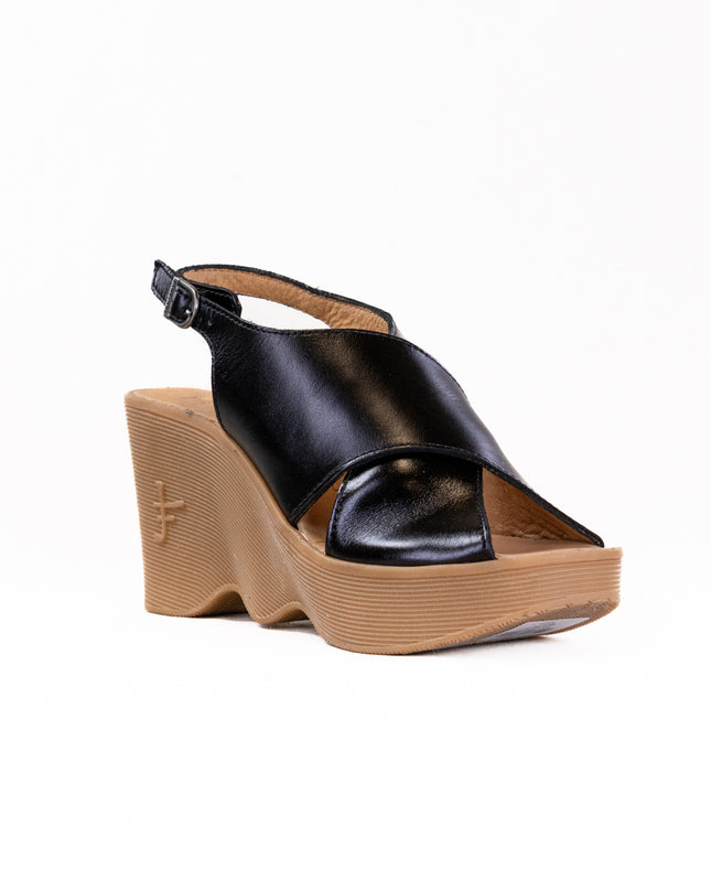 Famolare Cross Your Heart (Women's) - Coal Leather