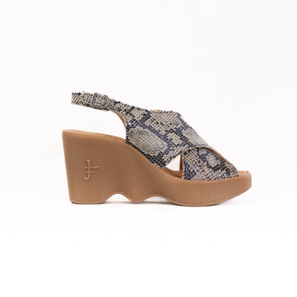 Famolare Cross Your Heart (Women's) - Serpent Leather