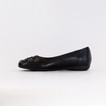 Trotters Sizzle Signature Flat (Women's) - Black Leather