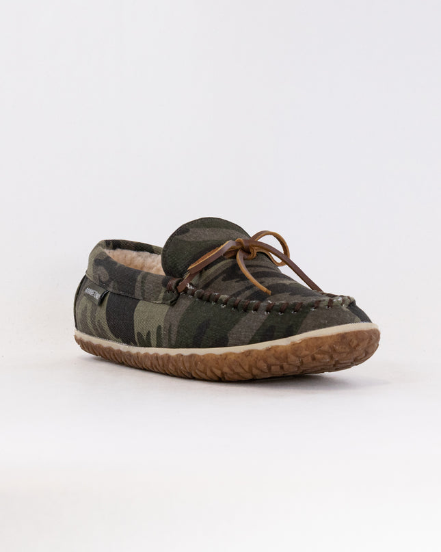 Minnetonka Tomm (Men's) -Green Camo Print