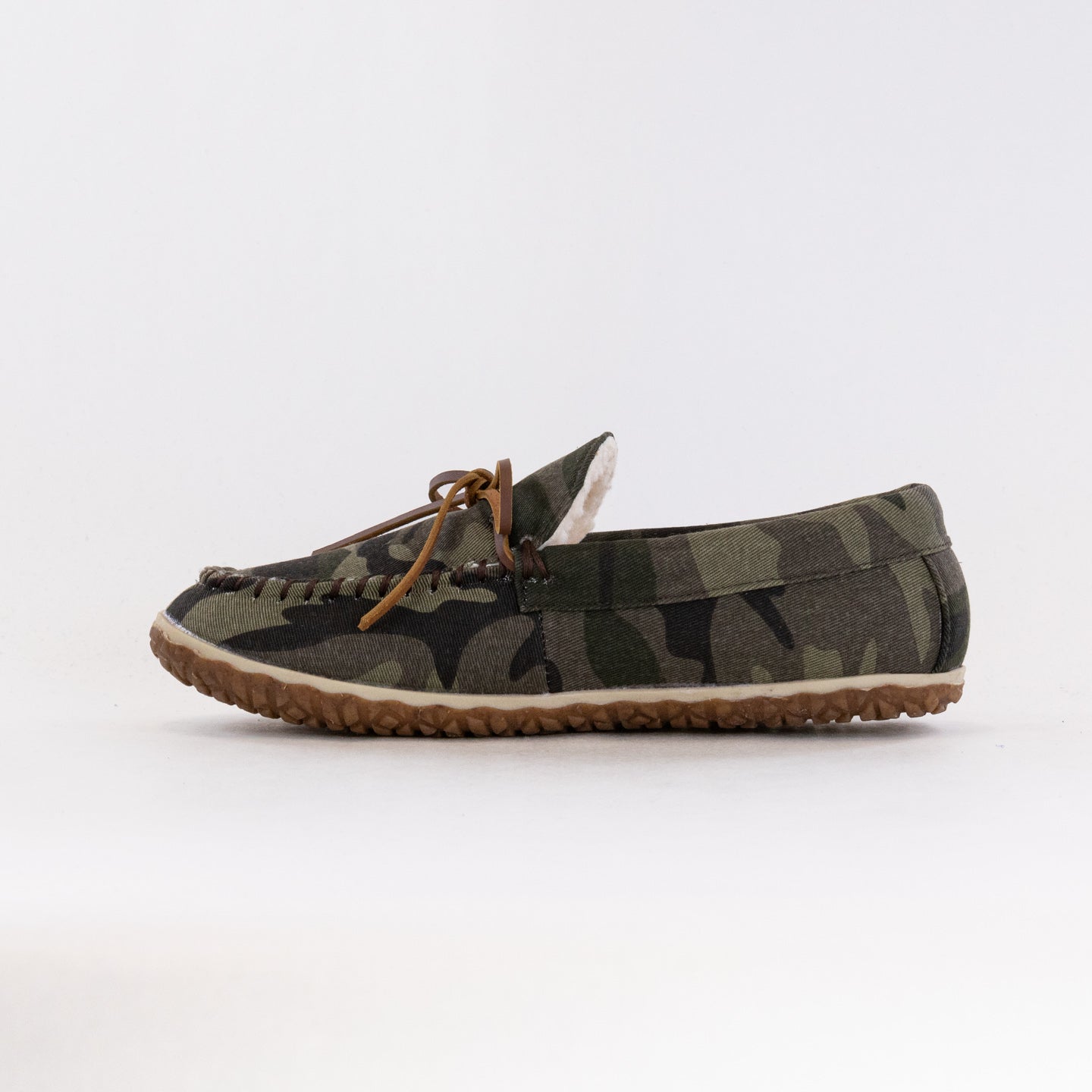 Minnetonka Tomm (Men's) -Green Camo Print