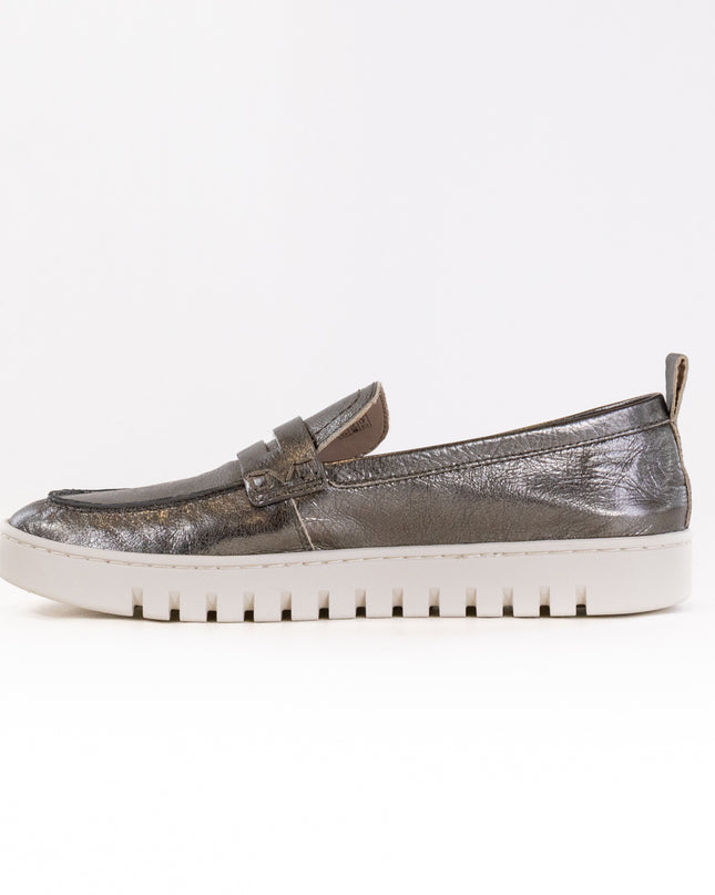 Vionic Uptown Loafer (Women's) - Gunmetal