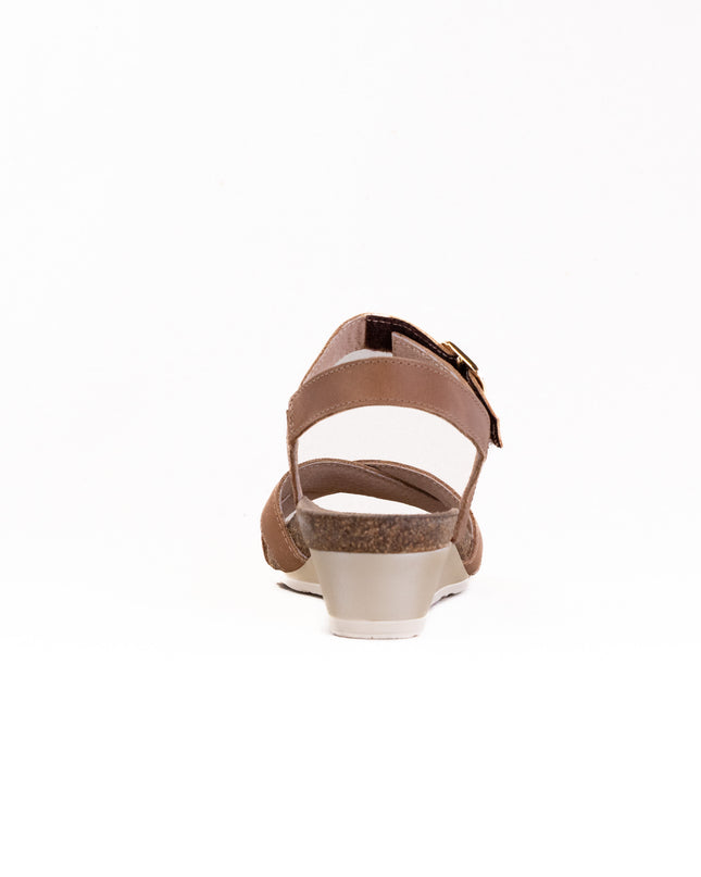 Naot Throne (Women's) - Latte Brown Leather