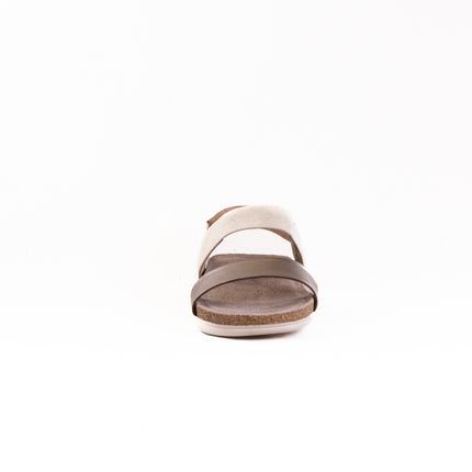 Naot Dynasty (Women's) - Platinum/Quartz/Titanium