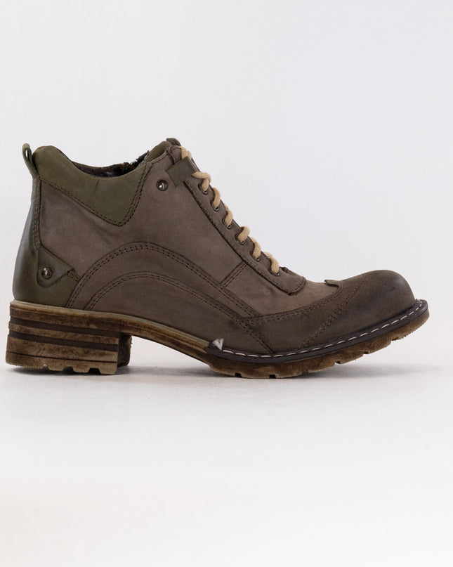 V-Italia 1162 Giovanne (Women's) - Brown