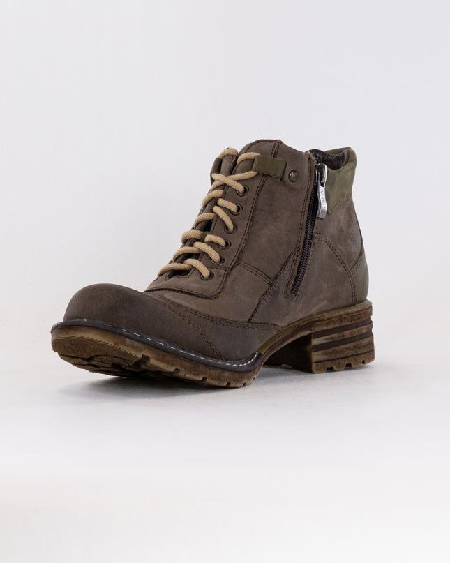 V-Italia 1162 Giovanne (Women's) - Brown