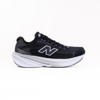 8 / MEDIUM (D) / BLACK/WHITE