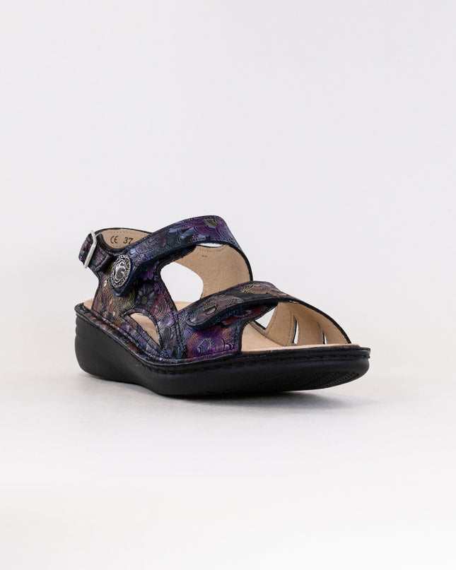 Finn Comfort Barbuda (Women's) - Irpino Dark Blue