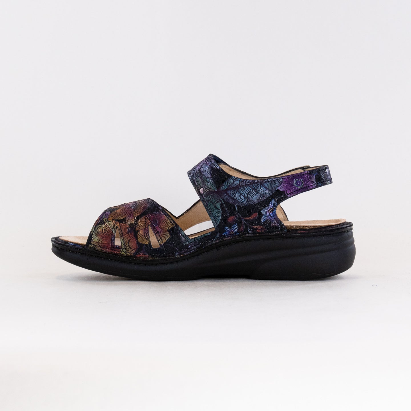 Finn Comfort Barbuda (Women's) - Irpino Dark Blue