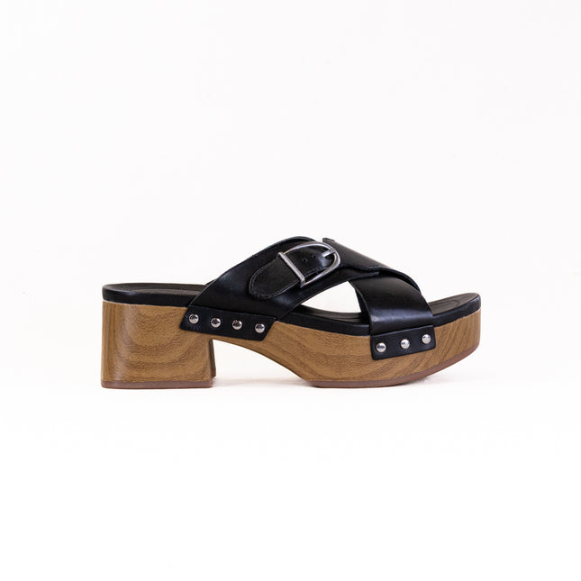 Clarks Sivanne Walk (Women's) - Black Leather