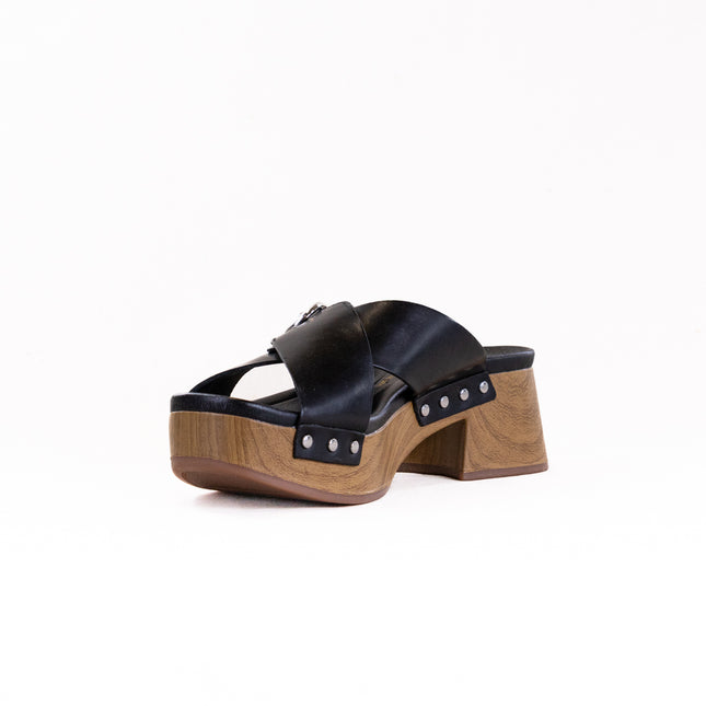 Clarks Sivanne Walk (Women's) - Black Leather