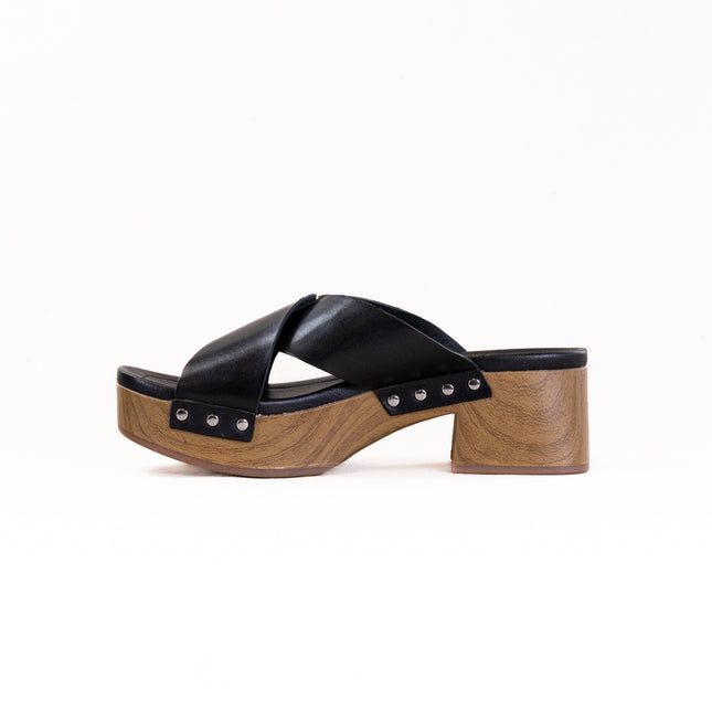 Clarks Sivanne Walk (Women's) - Black Leather
