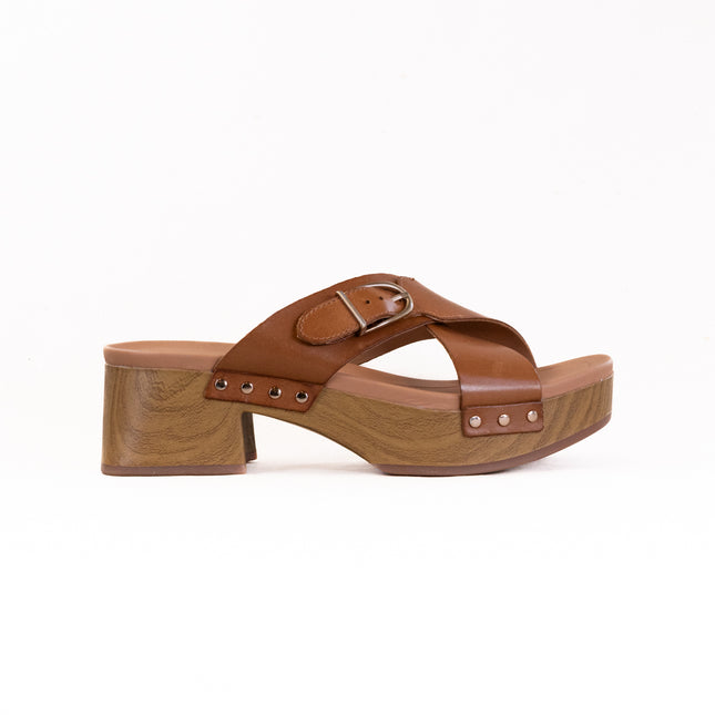 Clarks Sivanne Walk (Women's) - Tan Leather