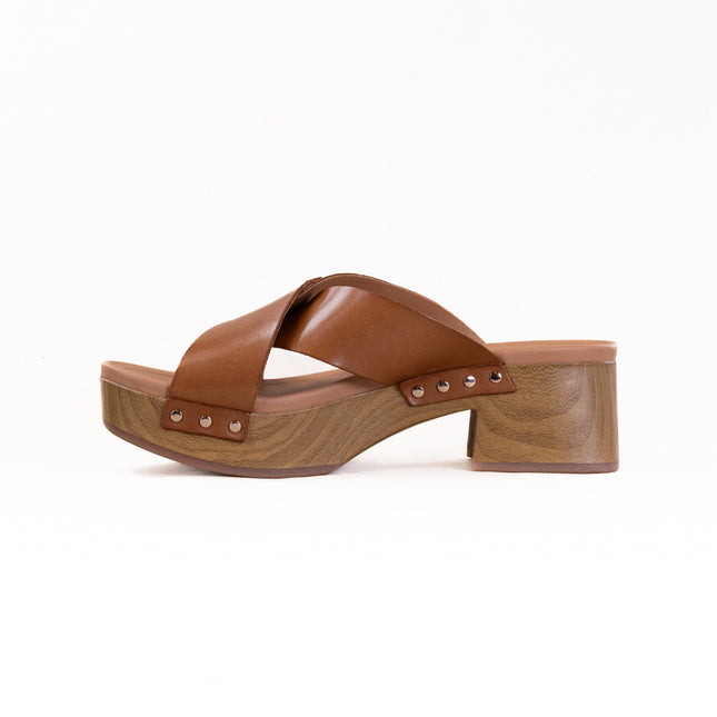 Clarks Sivanne Walk (Women's) - Tan Leather