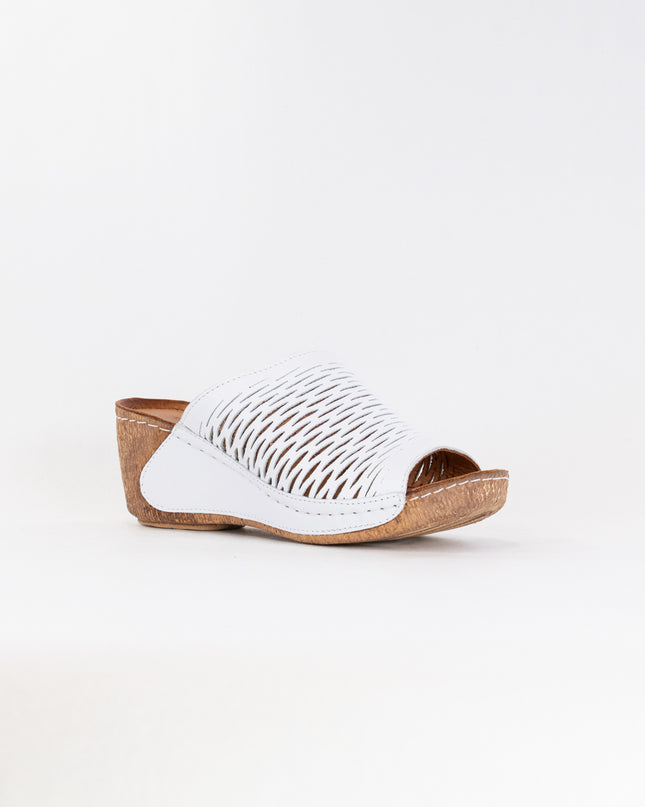Spring Step Cunacena (Women's) - White