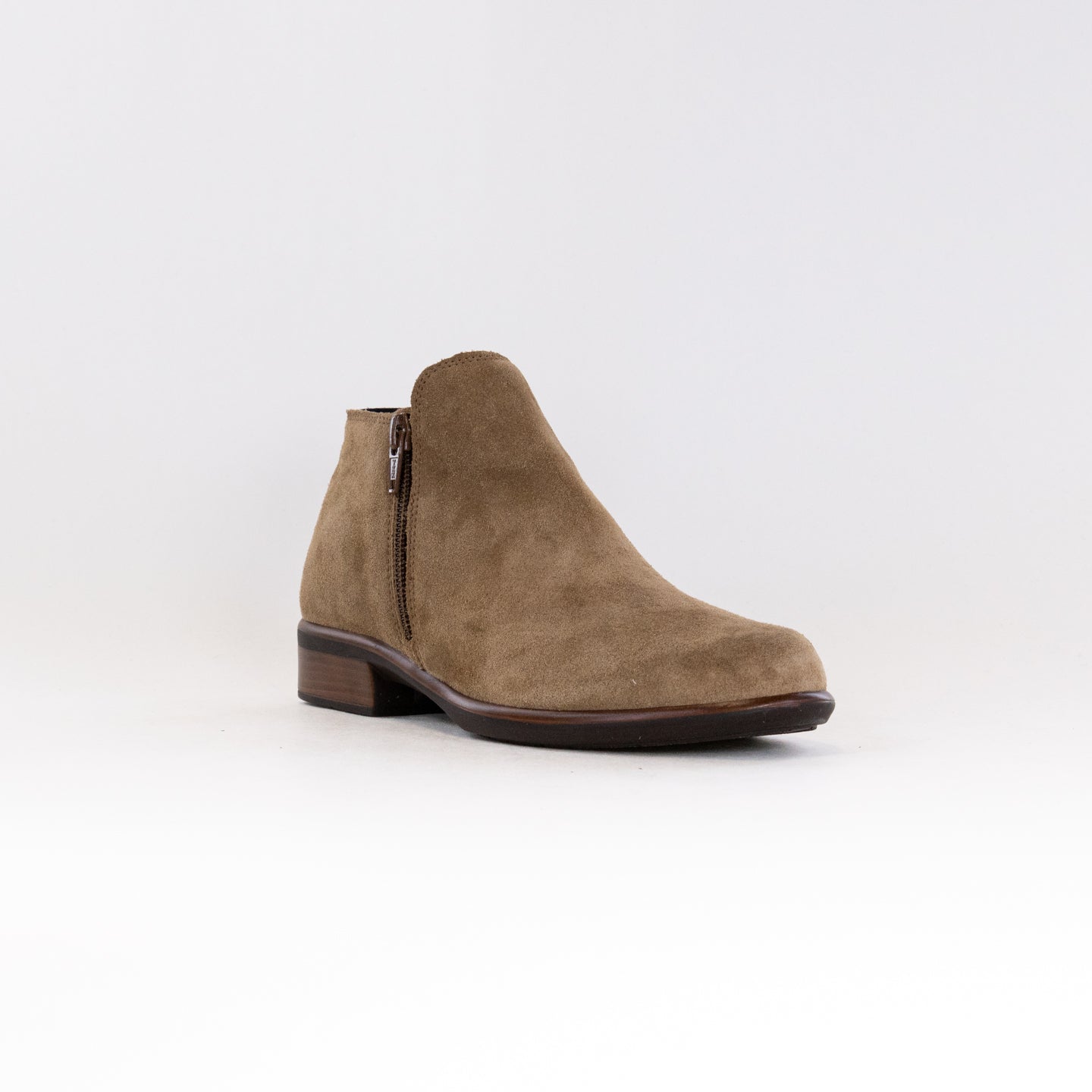 Naot Helm (Women's) - Acorn Suede