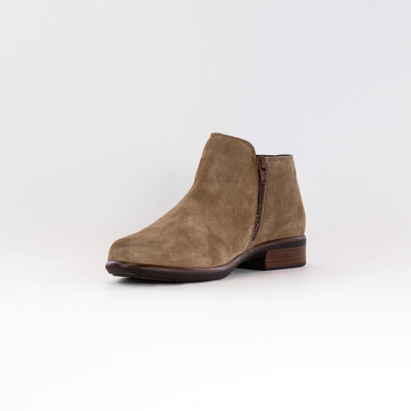 Naot Helm (Women's) - Acorn Suede