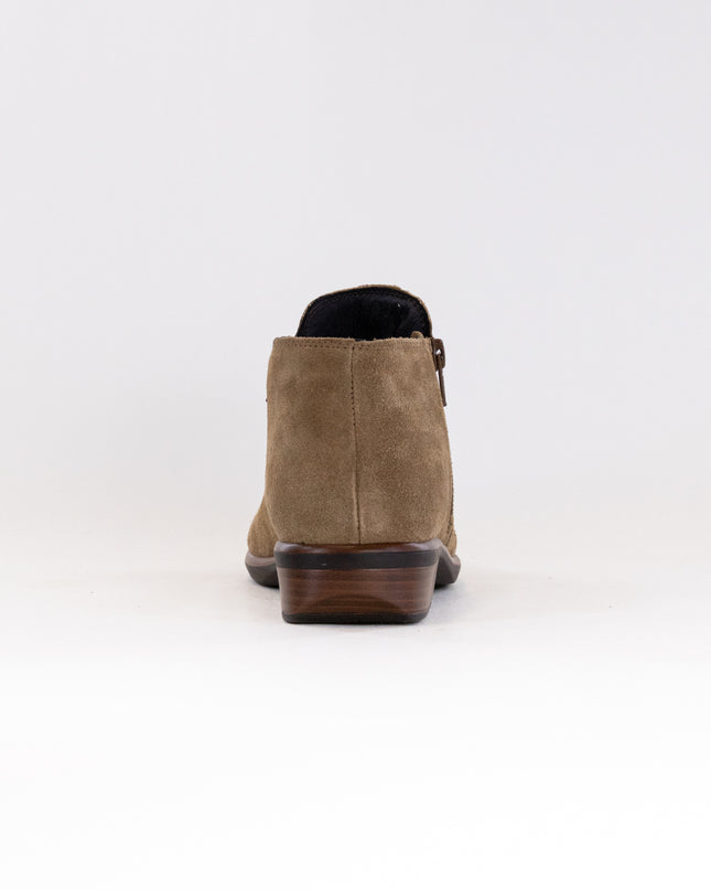 Naot Helm (Women's) - Acorn Suede