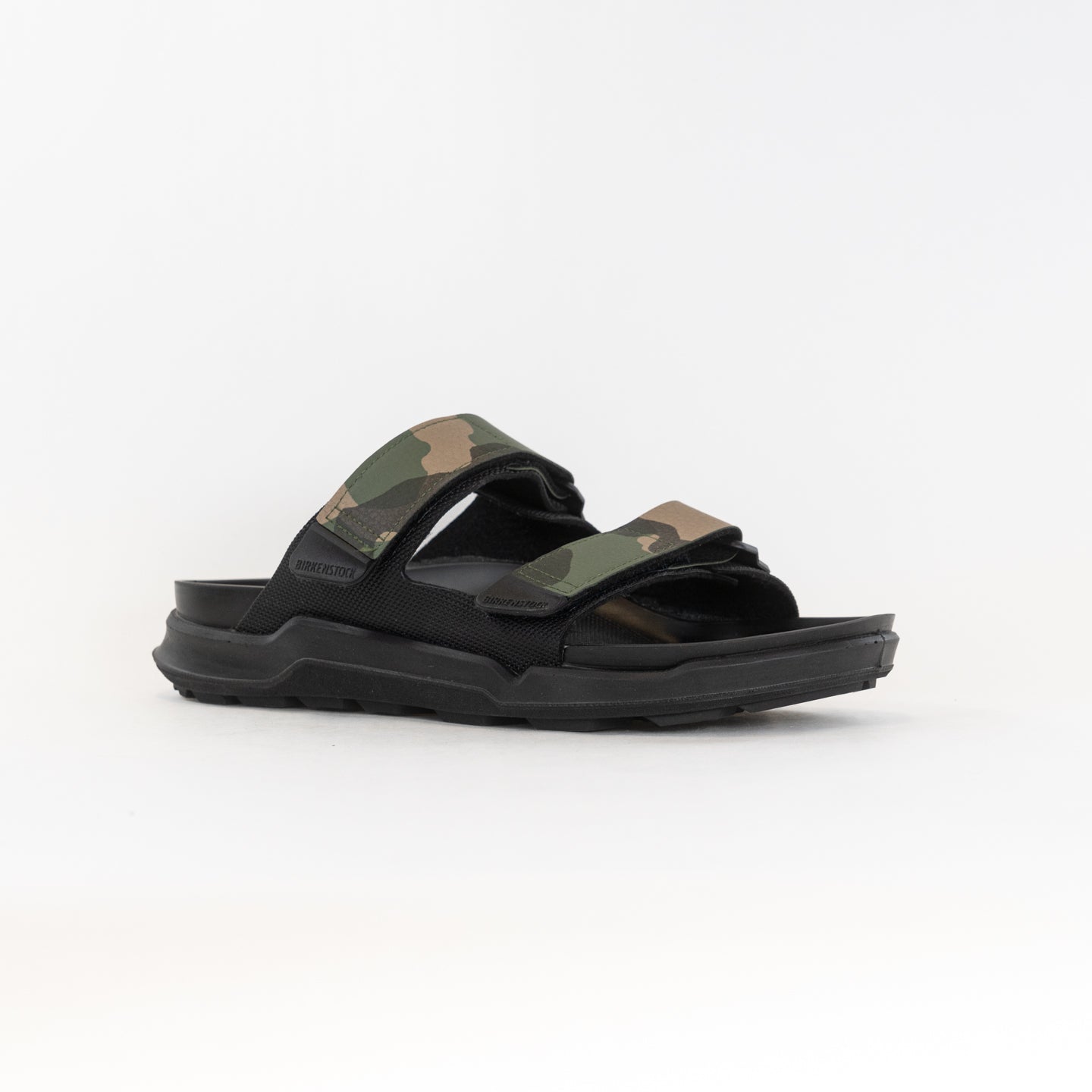 Womens sales camo birkenstocks