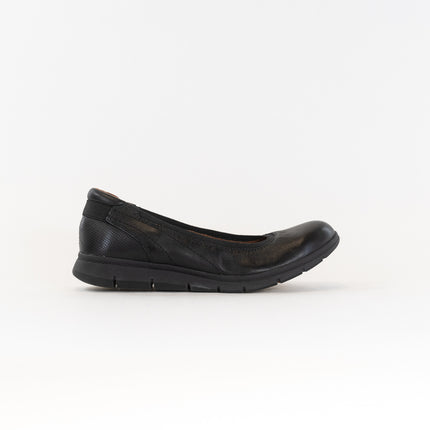 Cobb Hill Lidia Ballet Flat (Women's) - Black Leather