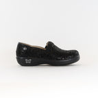 36 / BLACK EMBOSSED PAISLEY